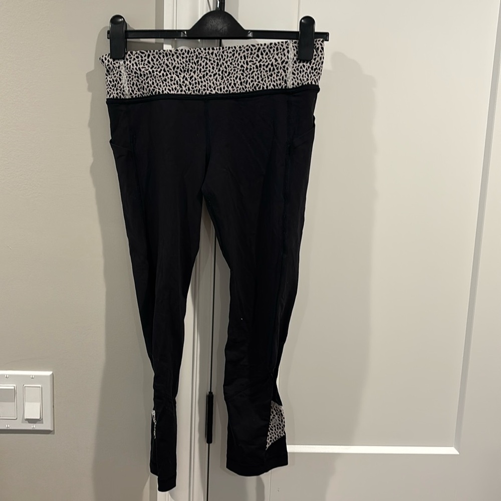 Women’s cropped lululemon align leggings size 8